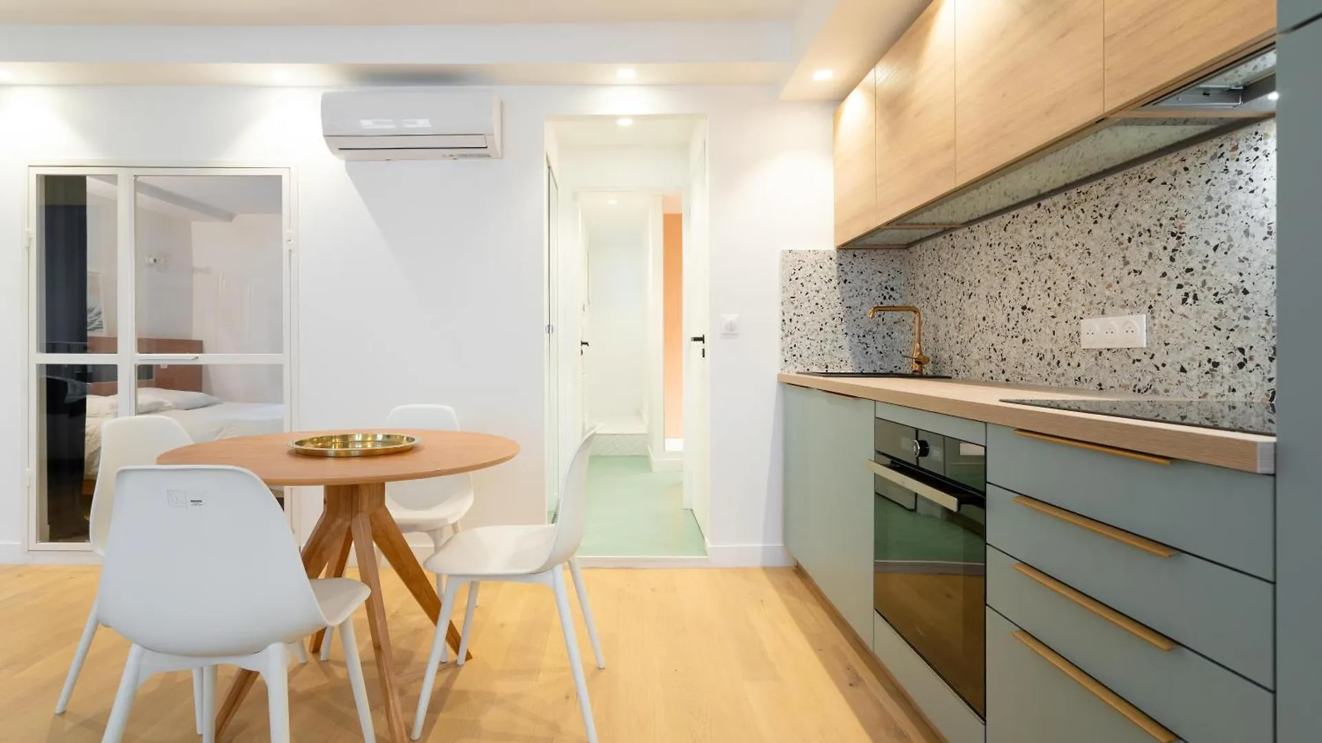 Appartement Vieux Port Avec 2 Chambres Marseille 0*,  France